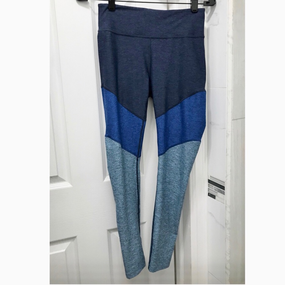 Outdoor Voices 7/8 leggings small tri tone